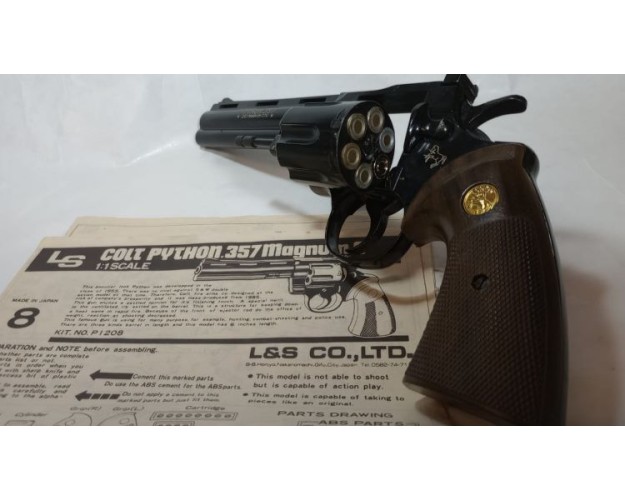 COLT PYTHON .357 MAGNUM 6" - MAQUETA ESCALA 1/1