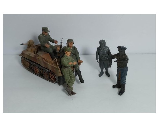 DIORAMA: Kettenkrad + 5 figuras