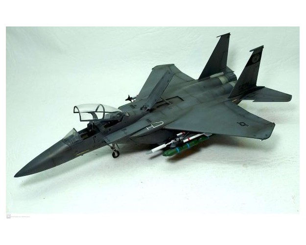 F-15E STRIKE EAGLE - 1/72
