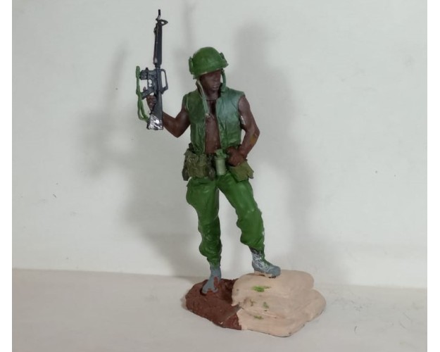 SOLDADO AMERICANO EN VIETNAM - 2º mano - Semiarmado sin terminar