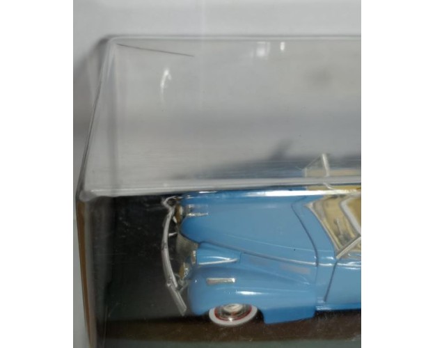 1940 Cadillac Series 62 Sedan (ver novedades)