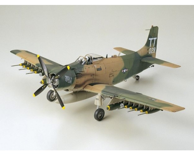 1/48 A-1J Skyraider U. S. Air Force