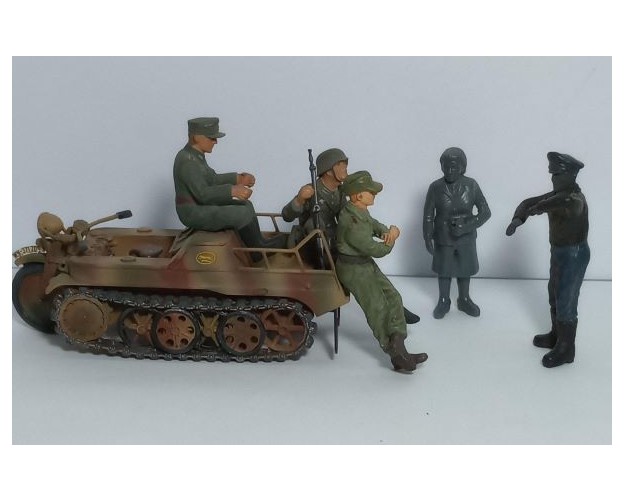 DIORAMA: Kettenkrad + 5 figuras