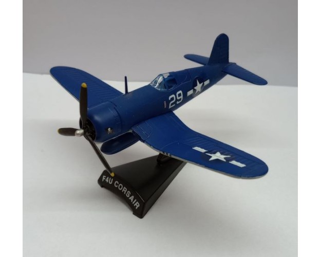 F4U Corsair 1/100