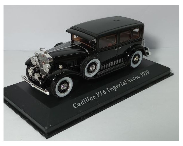 CADILLAC V16 IMPERIAL SEDAN 1930