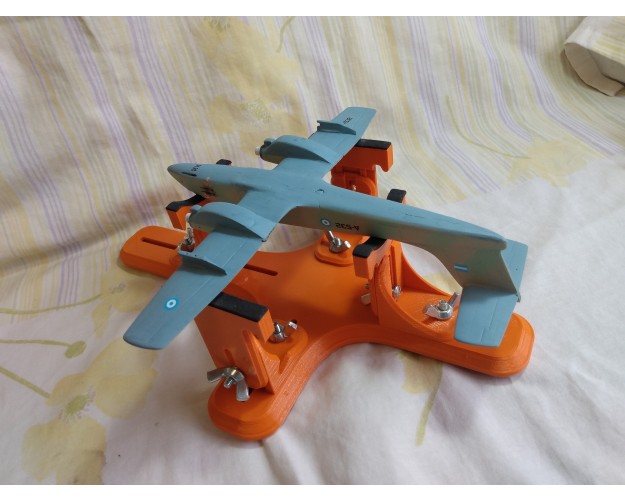 SOPORTE REGULABLE PARA ARMADO DE AVIONES