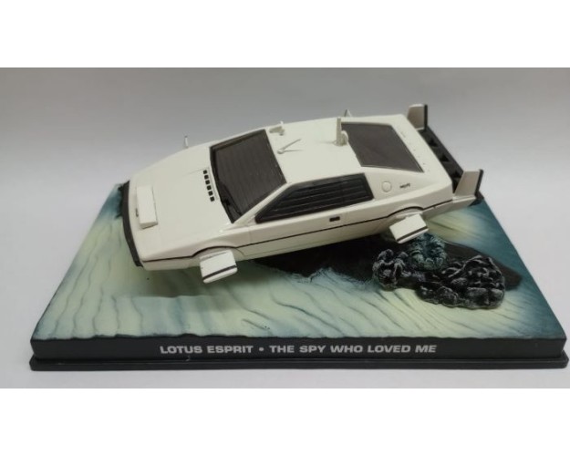 Lotus Esprit - James Bond - The spy who loved me