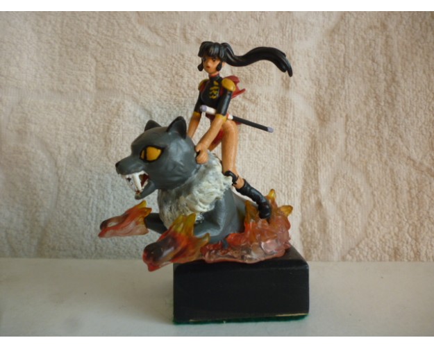 FIGURA FEMENINA DE ANIMÉ DE VINILO 85mm