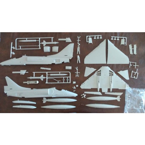 A-4E/F SKYHAWK 1/32 – Incompleto