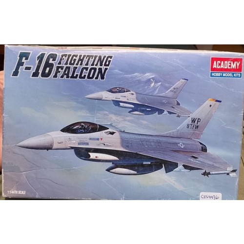 F-16 FIGHTING FALCON