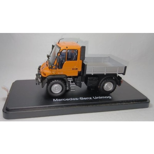 MERCEDES BENZ UNIMOG "U 300"