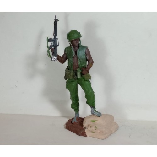 SOLDADO AMERICANO EN VIETNAM - 2º mano - Semiarmado sin terminar