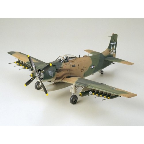 1/48 A-1J Skyraider U. S. Air Force