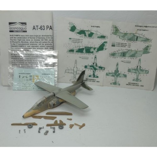 IA-63 PAMPA 1/72 ACONCAGUA (RESINA - SEMIARMADO)