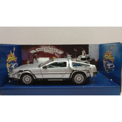 DE LOREAN TIME MACHINE - BACK TO THE FUTURE II