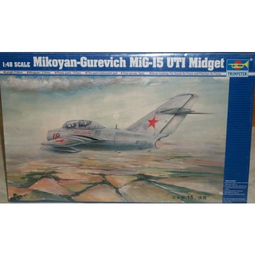 MIKOYAN -GUREVICH MIG-15 UTI MIDGET