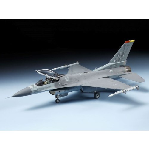 1/72 F-16CJ Fighting Falcon