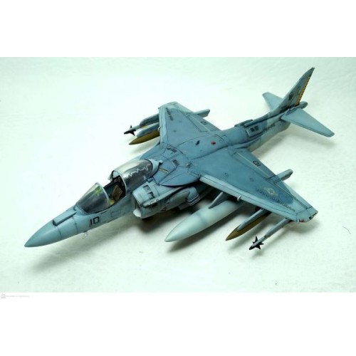 AV-8B HARRIER II PLUS - 1/72