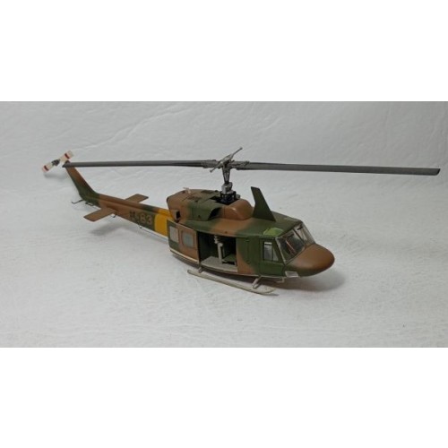 BELL 212 - FUERZA AÉREA ARGENTINA - 1/72