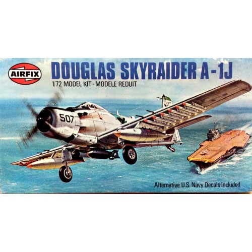 DOUGLAS SKYRAIDER A-1J