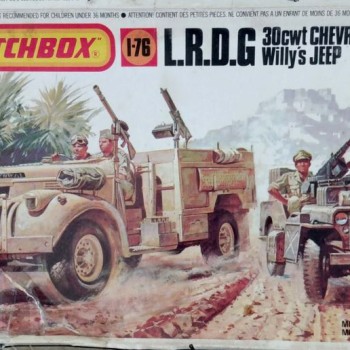 L.R.D.G. 30 CWT CHEVROLET + WILLY'S JEEP