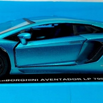 LAMBORGHINI LP 700-4