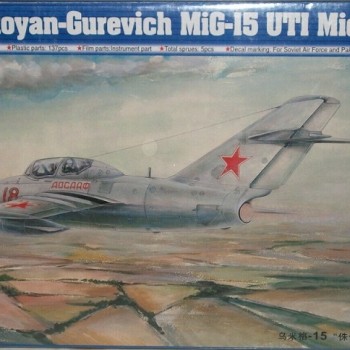 MIKOYAN -GUREVICH MIG-15 UTI MIDGET