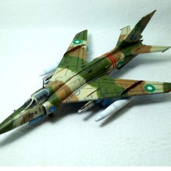 NANCHANG Q-5C - 1/72