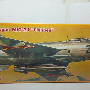 MIKOYAN MIG-21 "FISHBED"