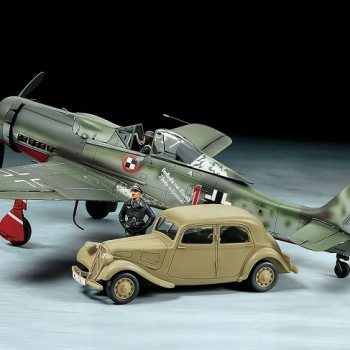 1/48 Fw190 D-9 JV44 & citroen 11CV
