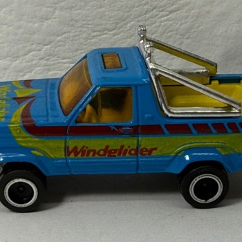 FORD BRONCO 1220 WINDSURF