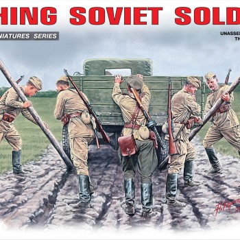 PUSHING SOVIET SOLDIERS