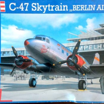 C-47 SKYTRAIN "BERLIN AIRLIFT"