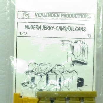 Bidones y latas de aceite modernos