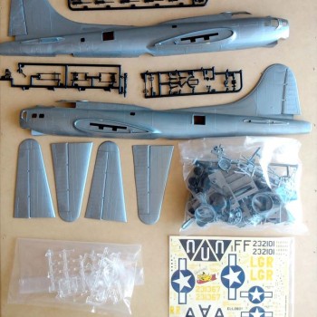 B-17G FLYING FORTRESS 1/48 MONOGRAM