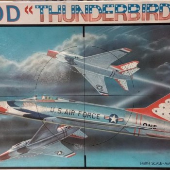 F-100D "THUNDERBIRDS"